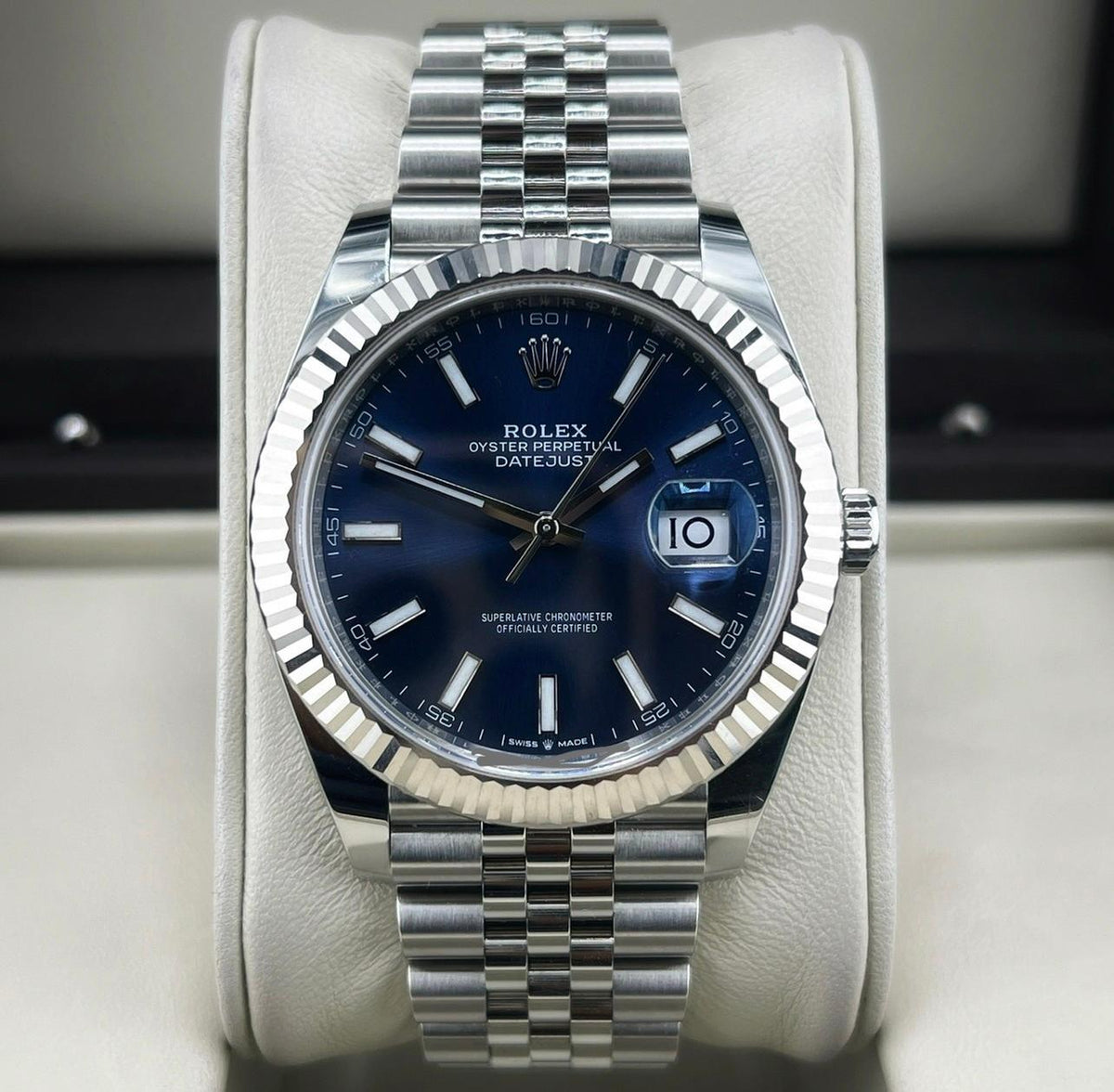 2026 Rolex Datejust 41 126334 Blue Stick Dial White Gold Fluted Bezel Jubilee Bracelet w/ Full Set