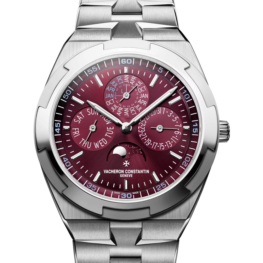 Vacheron Constantin Overseas Perpetual calendar ultra-thin