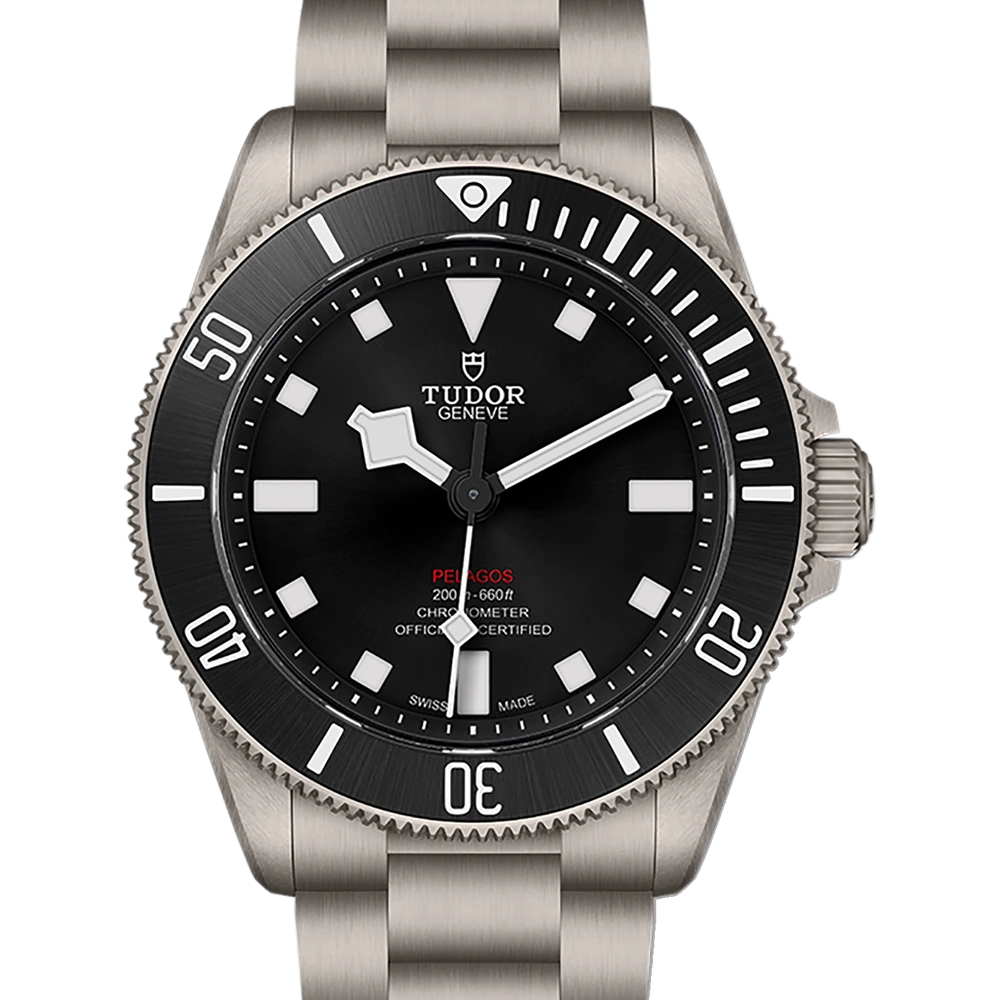 Tudor Pelagos 39, unidirectional rotating bezel, titanium bracelet, black rubber strap, black sunray satin finish with sandblasted flange and monobloc luminescent ceramic composite hour markers dial