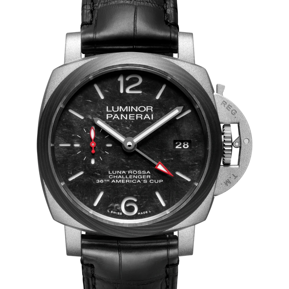 Panerai Luna Rossa GMT, 42 mm, Sand-blasted titanium