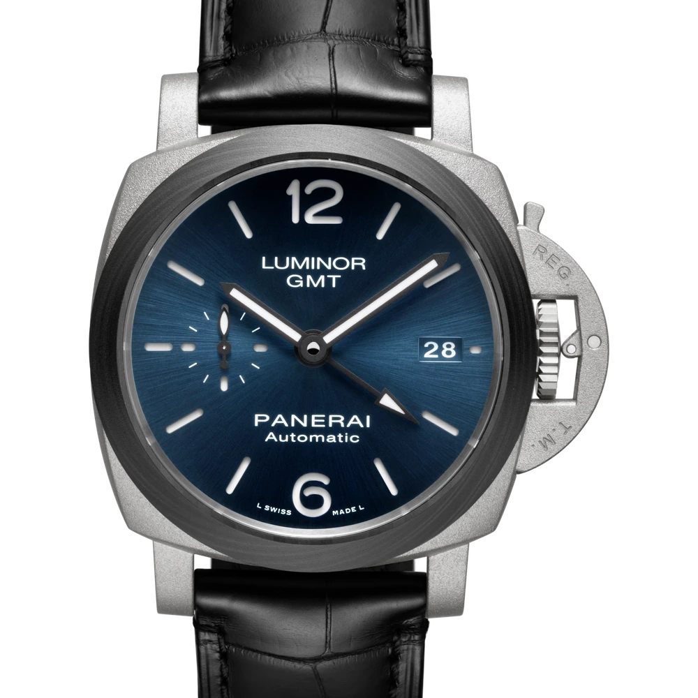 Panerai GMT, 42 mm, Sandblasted titanium
