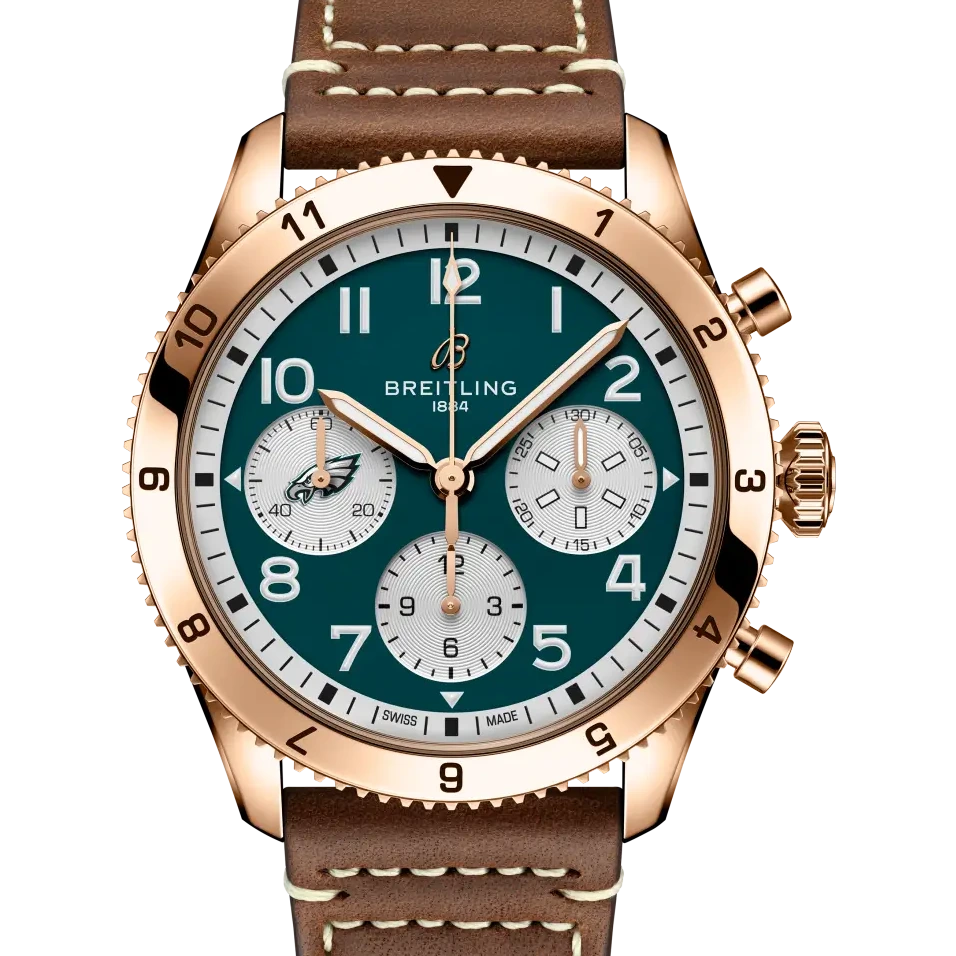 Breitling Classic AVI Chronograph 42 Super Bowl LIX Philadelphia Eagles Limited Edition, 42 mm, 18k red gold, green dial