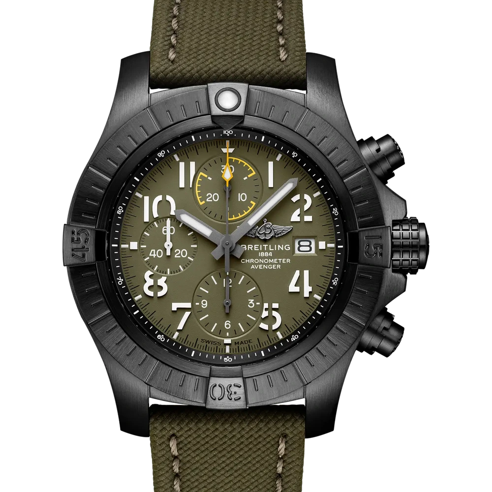 Breitling Avenger Chronograph 45 Night Mission, 45 mm, dLC-coated titanium, green dial