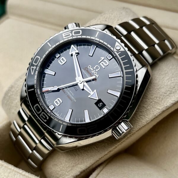 2017 Omega Seamaster Planet Ocean 600M Black Dial Steel 215.30.44.21.01.001- B+P - Image 4