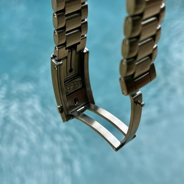 2017 Omega Seamaster Planet Ocean 600M Black Dial Steel 215.30.44.21.01.001- B+P - Image 10