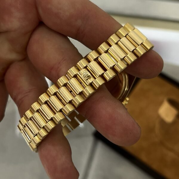 1974 Rolex President DayDate 1803 Yellow Gold Champagne Dial Diamonds w/ B+P - Image 5