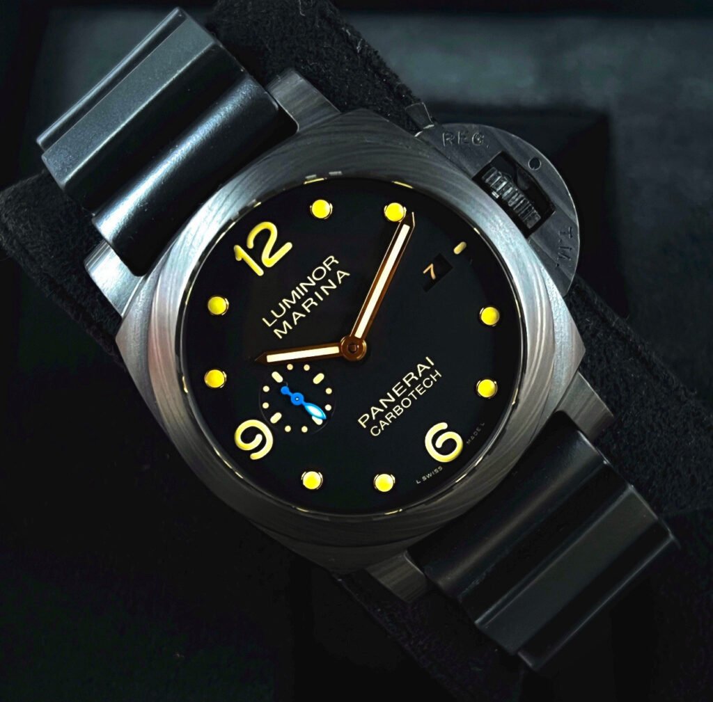2019 Panerai Luminor Carbotech 44mm 1950 PAM00661 Box, Papers + 2 PAM Straps