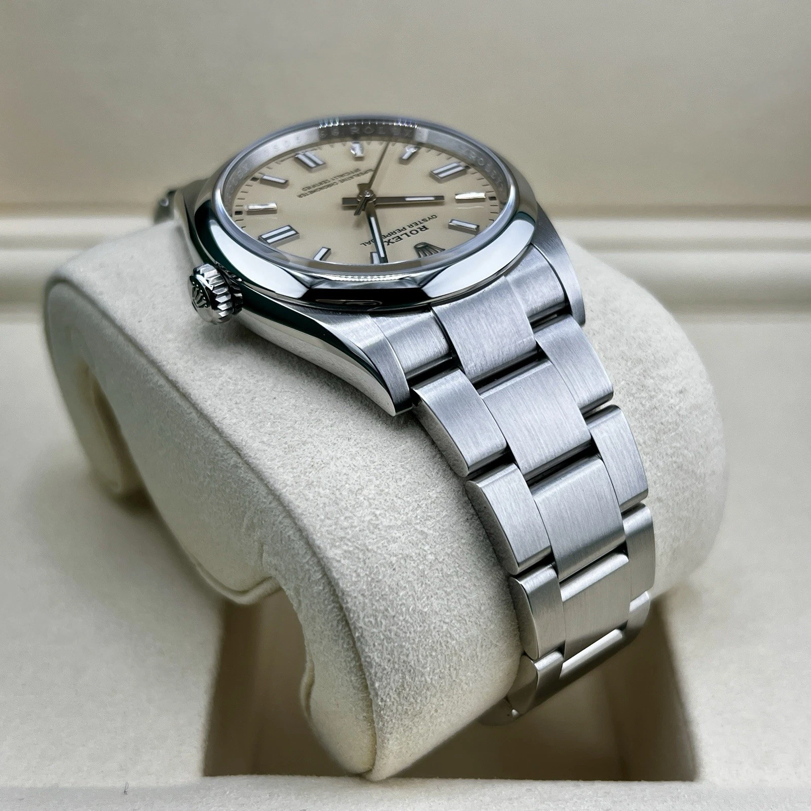 Rolex Oyster Perpetual 36mm 2026 Beige Dial 126000 Steel Oyster Box & Papers - Image 7